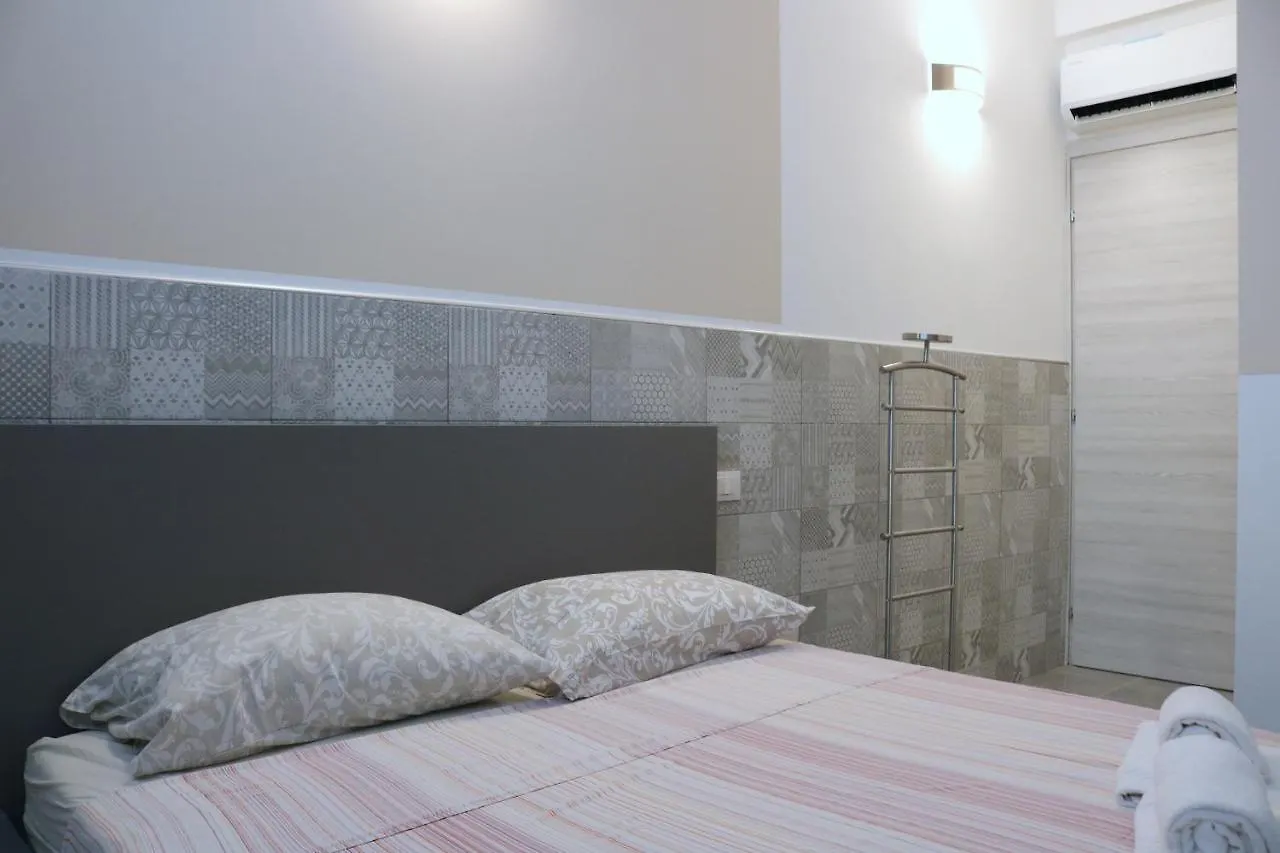 Gambara Guests House Hotel Milan 0*,  Italy